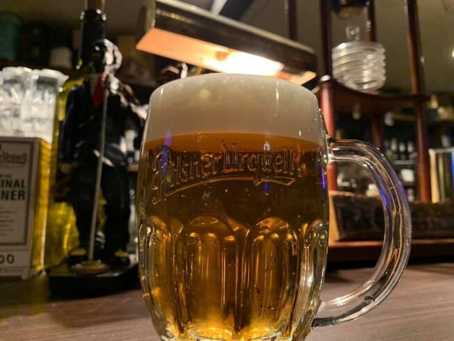 ピルスナー ウルケル「年末年始のご案内」
