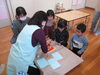 しっかりインクをつけて手形をぺたっ☆「今日はらいおん組がありました☆」