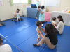 カエルピヨンピヨン♫「今日は「うさぎぐみ」がありました。」