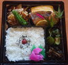 「明日の日替り弁当は荒煮」